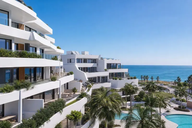 Edificios residenciales con vistas al mar en Torremolinos, Costa del Sol